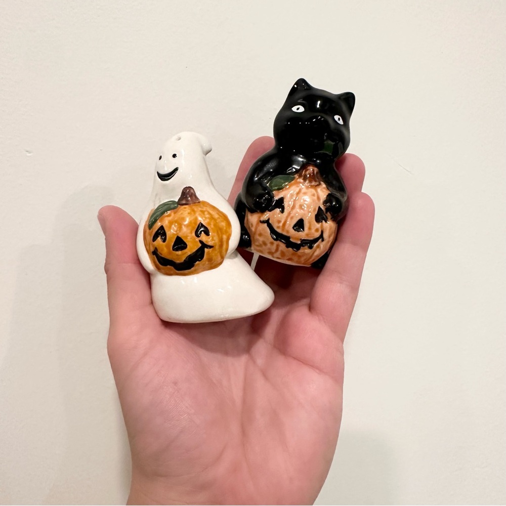 Halloween Hand Painted Black Cat Ghost Pumpkin Salt Pepper Shakers